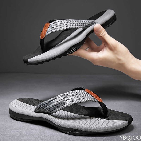 

slippers dome cameras new nutral soft bottom not easy to slip flip flops fashion trend men's flip flops casual beach shoes large size m, Black