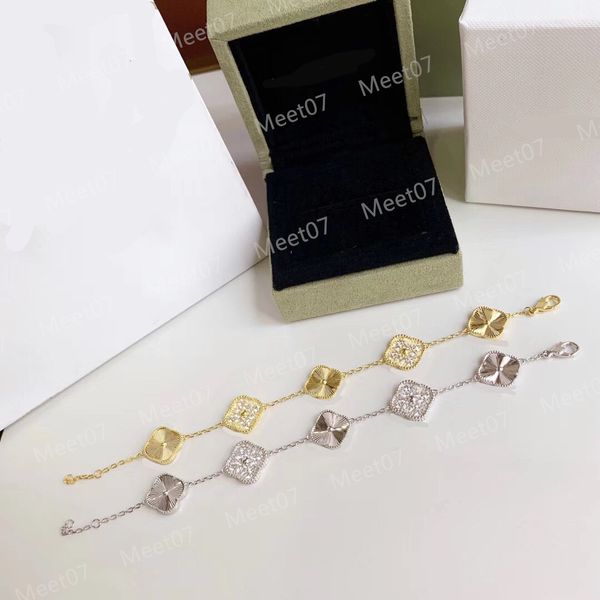 

lady designer clover bracelets 4a designer jewellery laser diamond charm diamond bracelet dance party women superior quality 90s6, Golden;silver