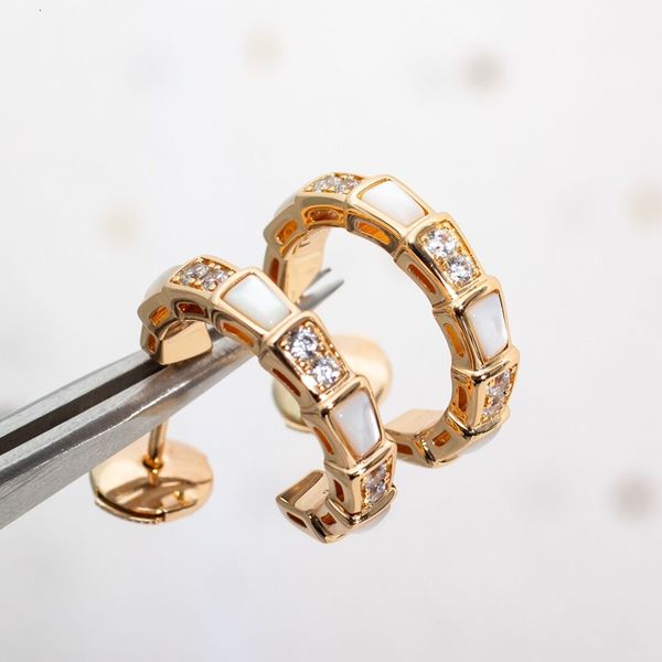 

stud 925 silver gold plated mother of pearl diamond snake bone earrings european and american ladies fashion brand jewelry gift 230223, Golden;silver