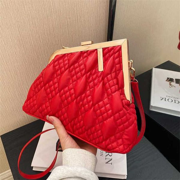 

42% off handbag 2023 fashion women's bag leather quality fashionable fashion fashion triangle clip chain embroidered line check single