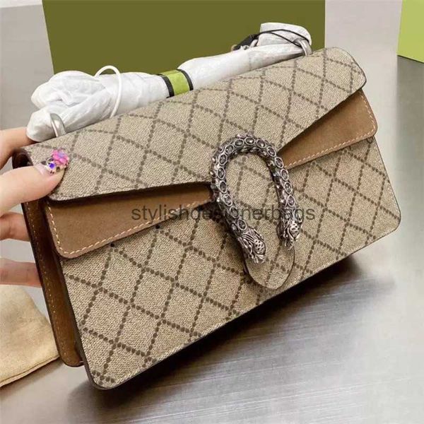 

2023 luxurys messenger crossbody fashion bag leather metis shoulder bags love heart v wave pattern satchel shopping purse clutches 48/23