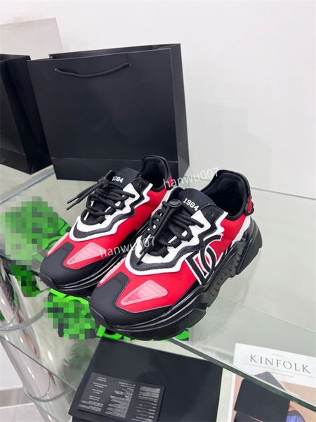 

2023 designer calfskin shoes reflective sneakers vintage suede leather trainers fashion stylist shoes leisure shoe platform lace-up sneaker, Black