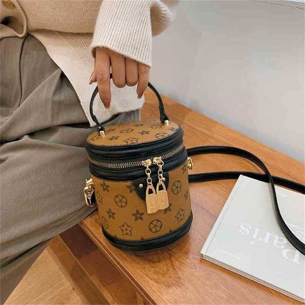 

handbag 2023 new bag popular female women's shoulder messenger korean contrast color portable cylinder