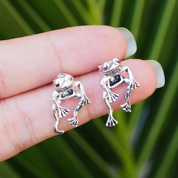 

charm cute frog shape earrings for women men funny animal stud earrings statement silver color ear piercing jewelry gift, Golden