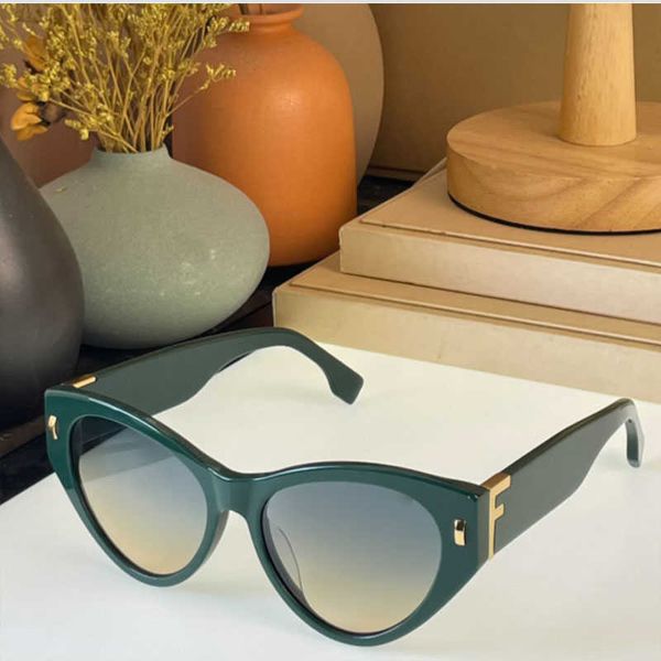 

sunglasses for women uv400 suitable driving and traving oval full frame high brand lightweight new fashion factory sun glasses 70%off ceqi, White;black