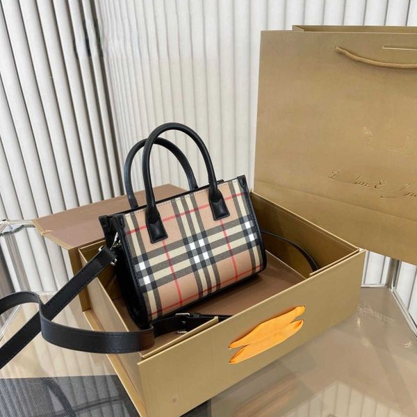 

designer luxury burbrerity bags for women brown crossbody handbags vintage burbrery leather wallet paris plaid the totes bag fashion purses