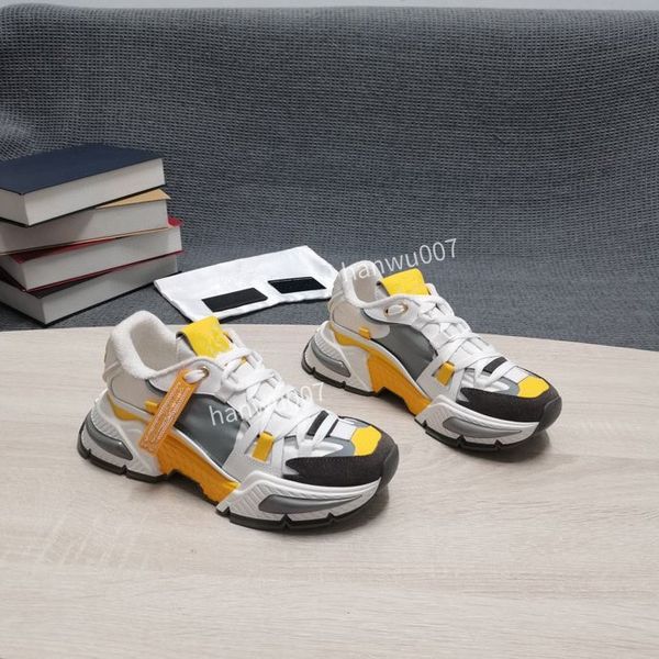 

2023 women luxury boots shoes reflective sneakers designer trainers genuine leather fabric suede runner winter fall lace up sneaker size35-4, Black