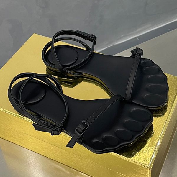

popular womens designer sandals unique five toe design highlights characteristics of candy color classic senior casual sandals beach flat sa, Black