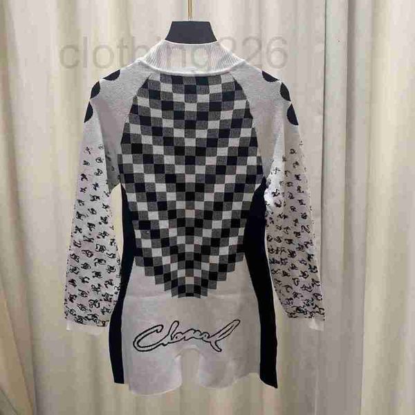 

designer 2022 designer winter women's plaid pattern knit jumpsuits runway half neck long sleeve zipper all match fashion romper lh9y, Black;white