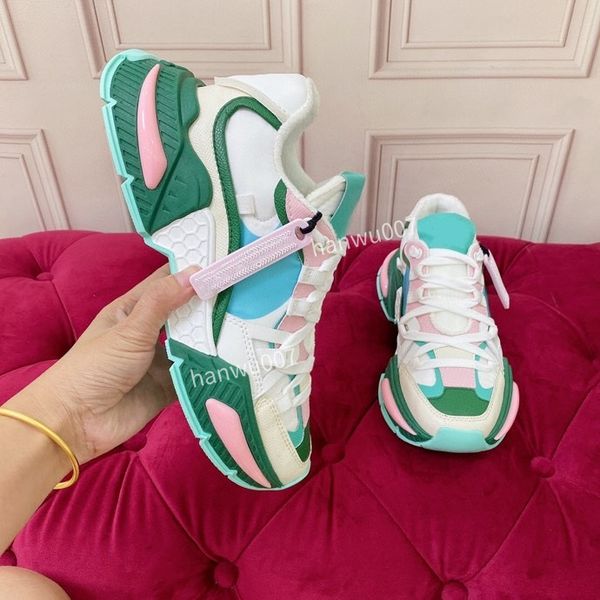 

2023 women boots designer canvas shoes low sneakers casual womens shoe sports breathable flexible soft comfortable leather woman trainers si, Black