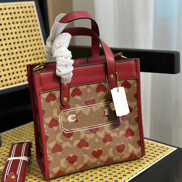 

love pattern designer handbag c letther totes shoulder tote bag leather womens designer bag crossbody bags wallet square heart print women p