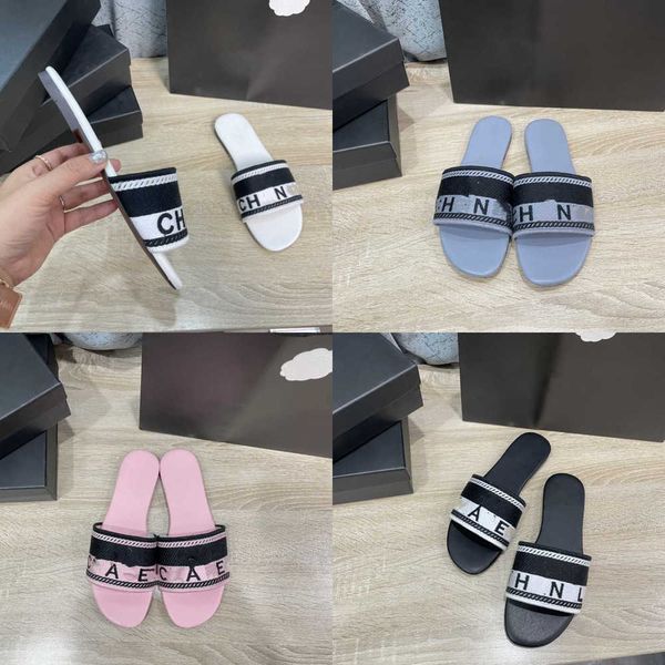 

2023 designer slides women luxury embroidered c fabric slide slippers summer beach walk sandals stripes casual low heel flat slipper shoes s, Black