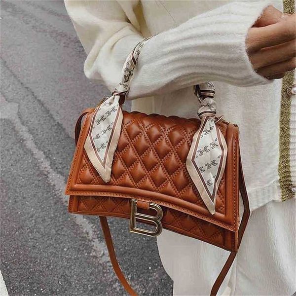 

handbag 2023 new bag women's korean diagonal cross red small square diamond lattice embroidered thread chain armpit bagkqbt