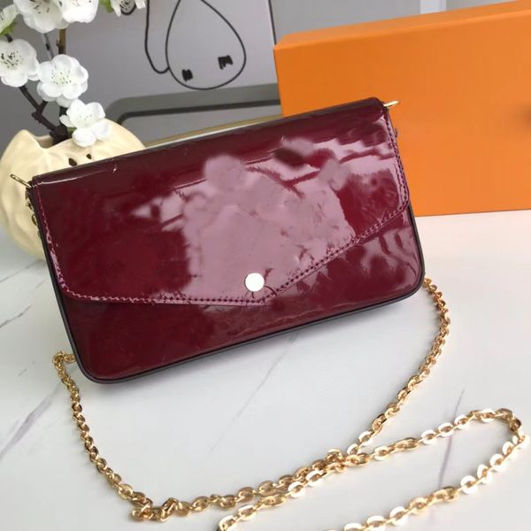 

2023 designer wallet caviar grain cowhide cards and coins famous women wallets leather pursse cosmetic bag patent leather eming, Red;black