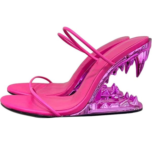 

2023 women's new slippers european and american fashion golden tiger tooth slope heel shoes round slippers european american show banqu, Black
