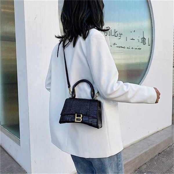 

handbag 2023 new bag crocodile pattern staff messenger