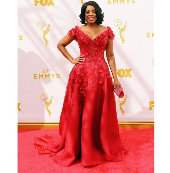 

glarmous red lace celebrity dresses short sleeves niecy nash red carpet dresses 67th emmy awards v neck organza evening gowns4212458, Black;red