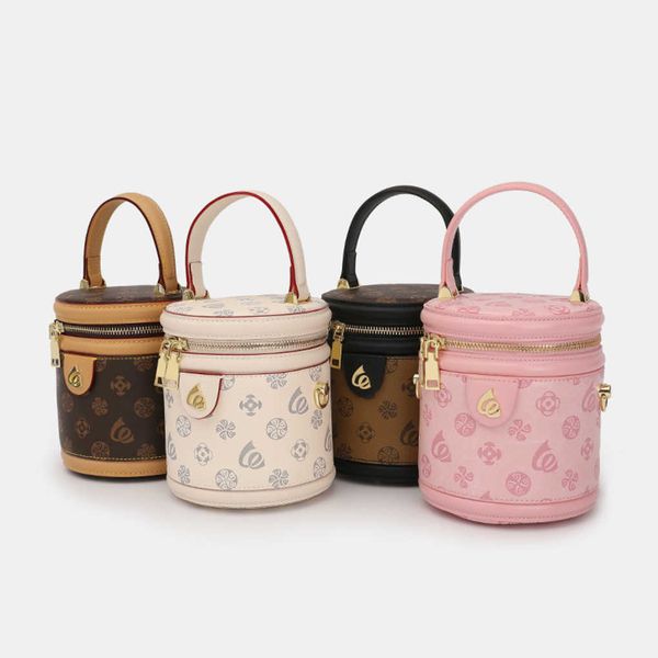 

80% 2023 luxury women new bucket summer versatile messenger shoulder mobile phone small women baghigh quality