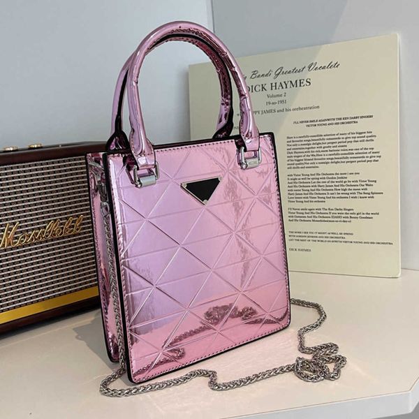 

70% 2023 luxury popular women's new versatile chain one shoulder crossbody texture leather portable small square baghigh quality