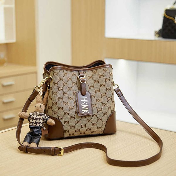 

female bags 2023 bucket red shoulder diagonal women's versatile high-grade bag ladies crossbody tote handbags for women