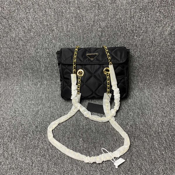 

new fashion bag wholesale market new parachute vintage large capacity tote female chain messenger shoulder baghigh