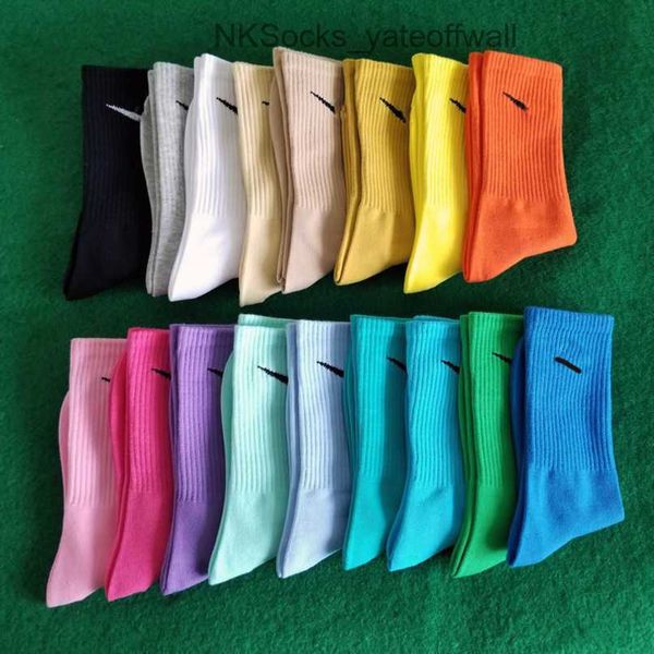 

men's luxury fashion socks women's hook brand stockings designers candy colorful medium long women men couple's stocking brea, Black