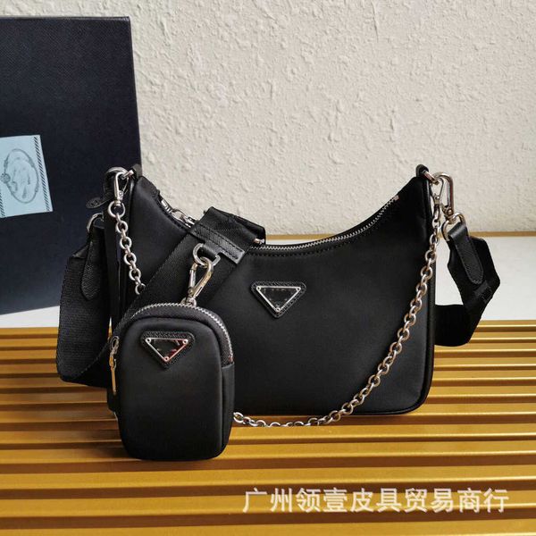 

80% 2023 luxury three in hobo underarm versatile large strap diagonal one shoulder chain handbaghigh quality