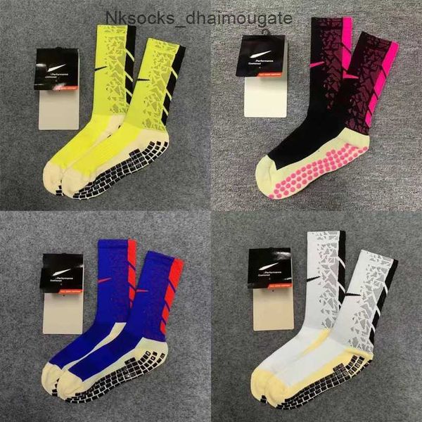 

luxury fashion men's socks women's hook brand fish scale antiskid stockings designers men women sports football stocking marathon, Black