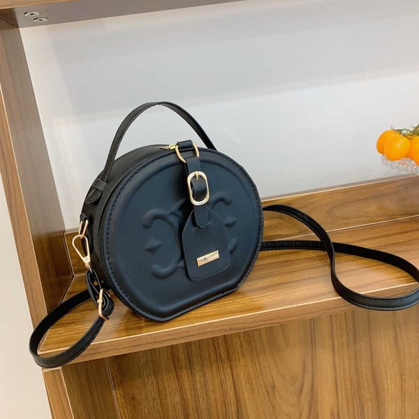 

wholesale market 2023 luxury for women new texture portable small popular messenger round cake baghigh quality