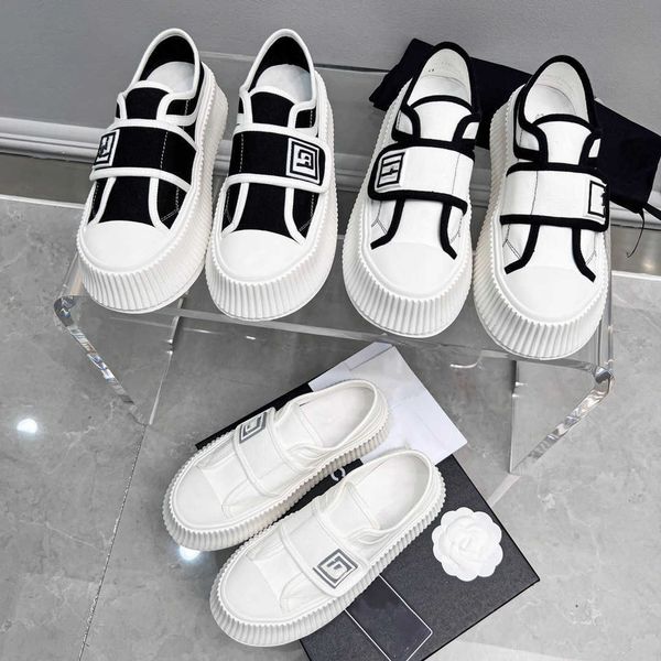 

shoes small fragrant sponge cake canvas autumn new color contrast biscuit thick soled round head sports shoes, Black
