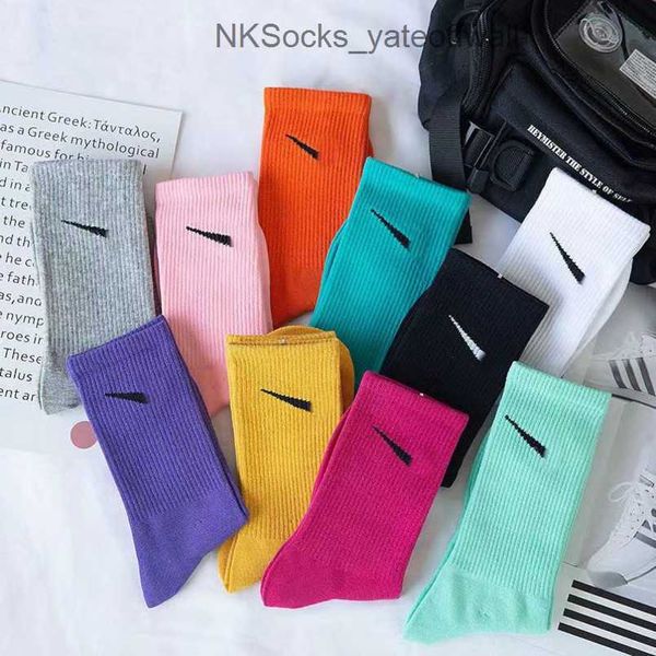 

fashion luxury men's socks women's hook brand stockings designers candy colorful medium long women men couple's stocking brea, Black