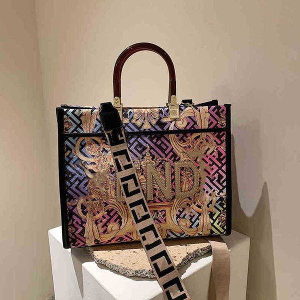 

wholesale market 2023 luxury outlet hand large single messenger graffiti color painting printing v63zhigh quality