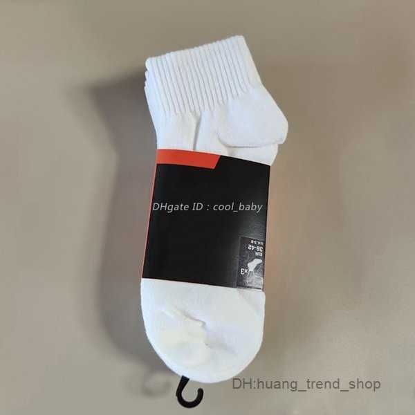 

men socks women cotton classic ankle letter breathable black and white mixing football basketball sports sock 28