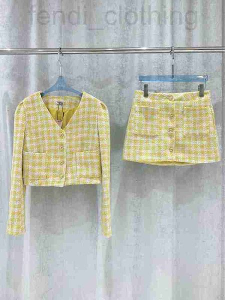 

two piece dress designer 2022 autumn new tweed plaid fabric suit 25z9, White