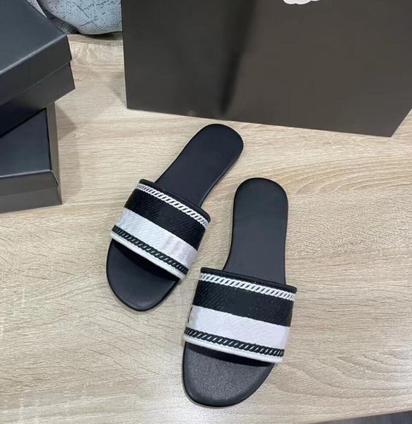 

summer new style slippers embroidery letter designer shoe fashion flat bottom leisure women's slipper comfort wearproof women beach san, Black
