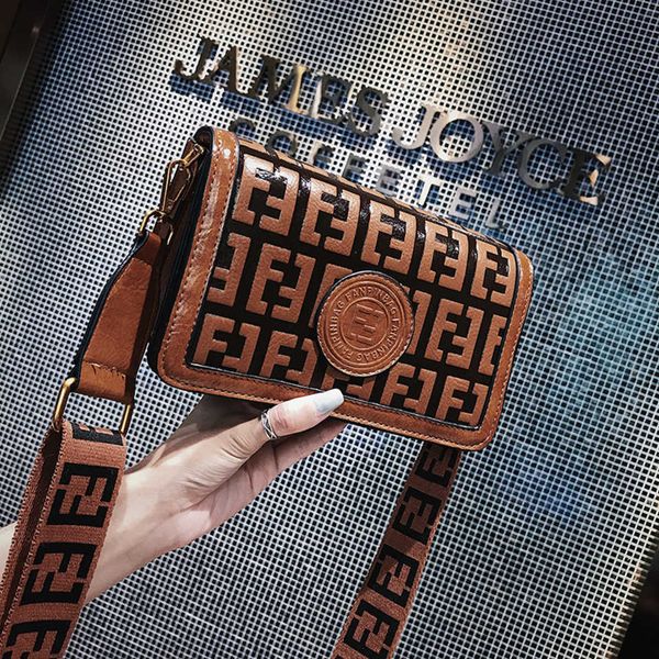 

2023 new shoulder bag sen series square women's new texture single shoulder small broadband messenger baghigh