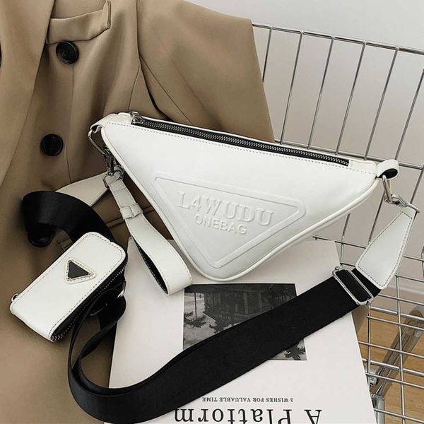 

70% 2023 luxury this year's popular niche women's summer new messenger ins super fire baghigh quality