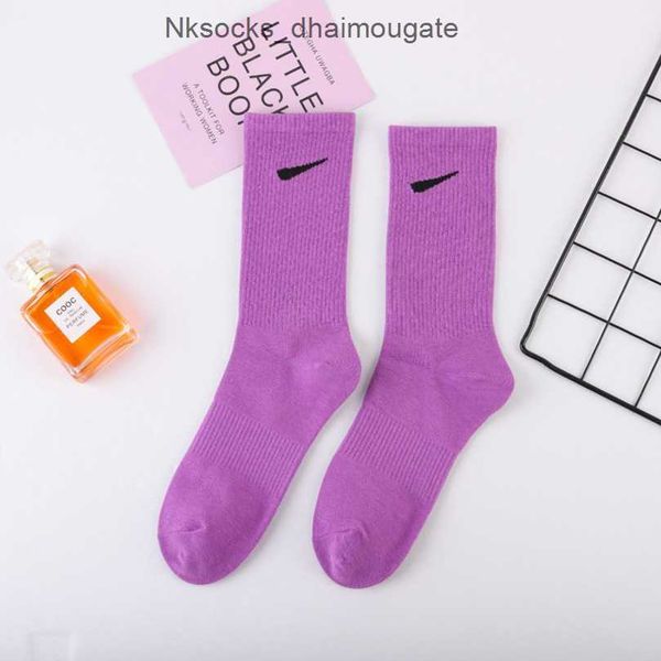 

fashion luxury men's socks women's hook brand stockings designers candy colorful medium long women men couple's stocking brea, Black