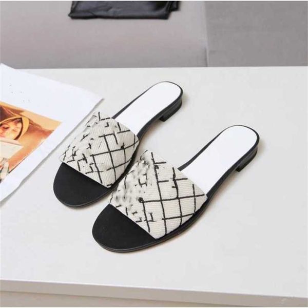 

2023 Designer Slides Mens Womens Slippers with Original Box Dust Bag flowers printing leather platform shoes Fashion luxury summer sandalsABO0, 03