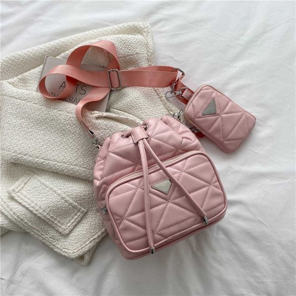 

70% 2023 luxury women one leisure diamond lattice texture foreign stylehigh quality