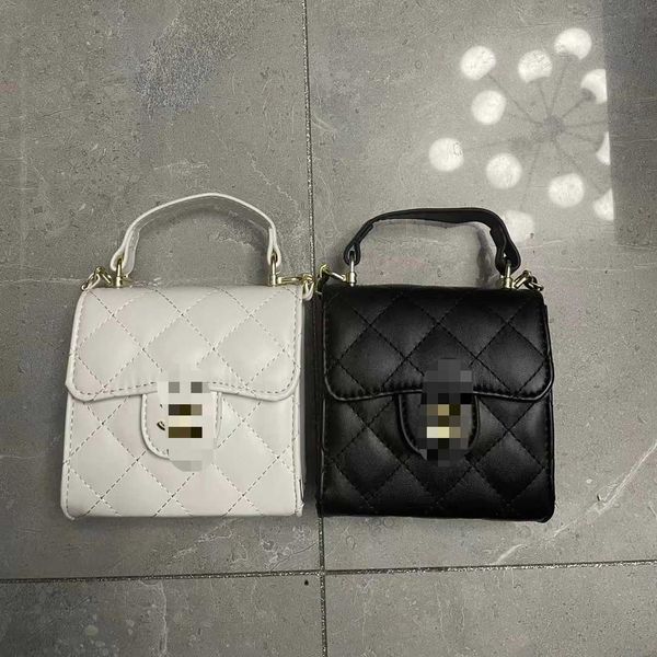 

55%off new fashion bags cross-shoulder backpack chain mini bag women's handheld small 2023 design shoulder crossbody handbag wholesale