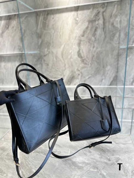 

female bags 2023 autumn winter rhombus tote shopping large capacity bag men women ladies crossbody tote handbags for women