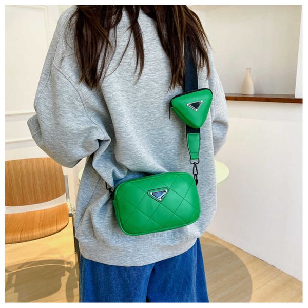 

wholesale market 2023 luxury broadband messenger women's green sporty street sweet cool shoulder armpit ins newhigh quality