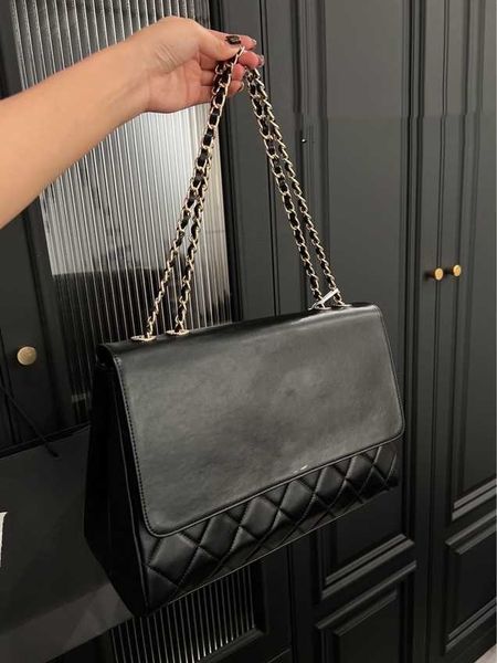 

2023 women bags small large capacity tote women's one-shoulder rhombus chain letter portable diagonal bag 70%off factory handbags