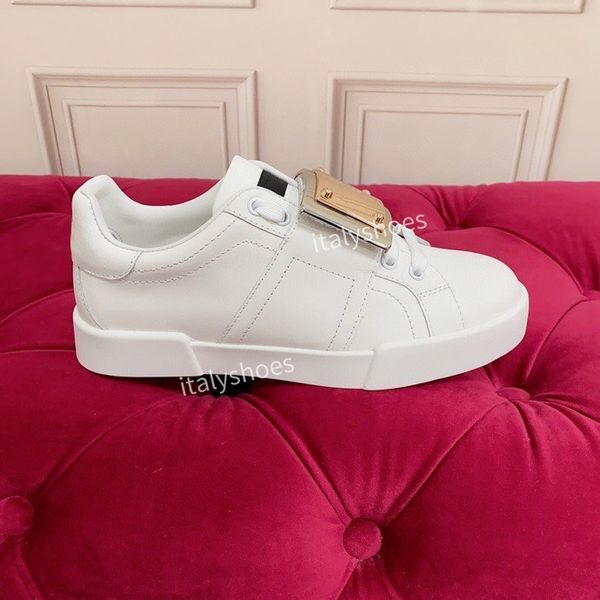 

2023 men's designer boots wheel casual shoes black and white leather sneakers classic bone sneakers size35-45 fd221001