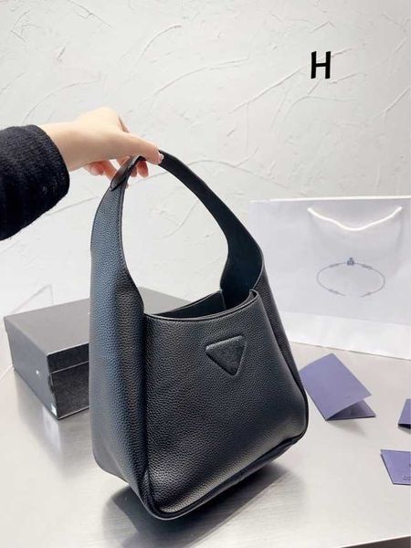 

female bags 2023 autumn winter soft tote one shoulder underarm women's basket bucket bag ladies crossbody tote handbags for women