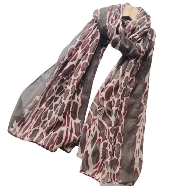 

warm classic leopard print sunscreen beach towel scarf manufacturers spot f260, Black;white