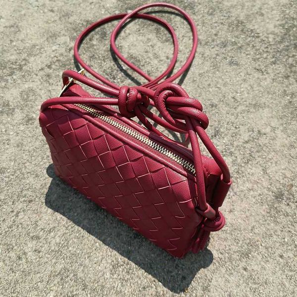 

pillow b woven bag 2023 new fashion cowhide single shoulder messenger high sense small versatile square woman