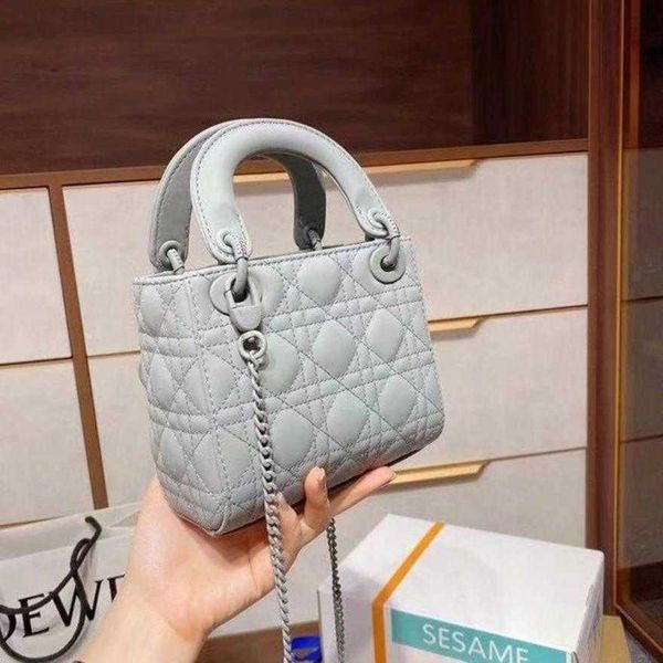

luxury fashion bag hand lady three princess diamond grid lacquer leather chain frosted hand-held single shoulderhigh