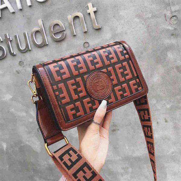 

2023 new luxury fashion bag series square texture one small versatile broadbandhigh